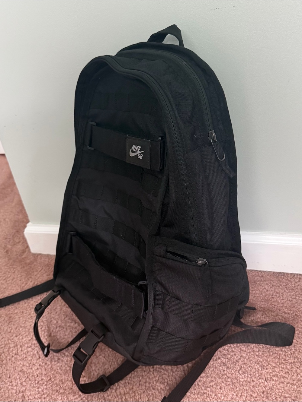 Nike SB Black Modular Backpack - Picture 6 of 7